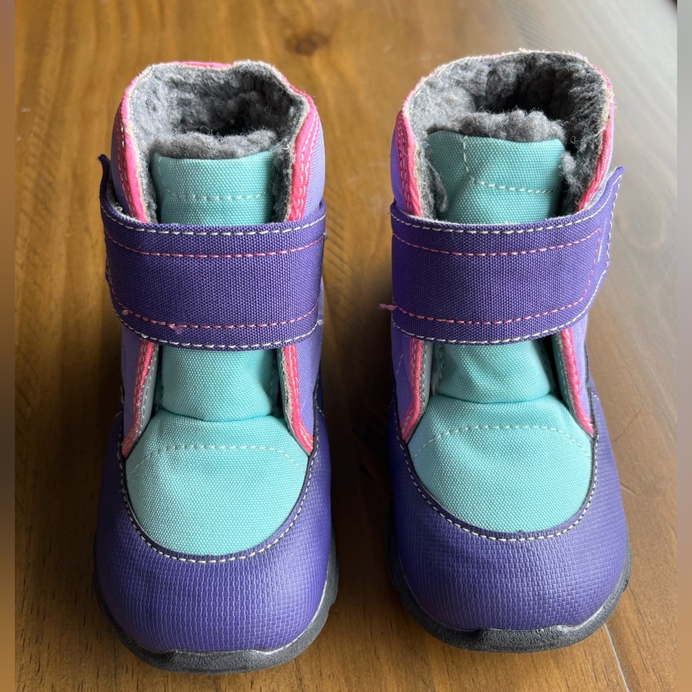See Kai Run boots EUC size 6.